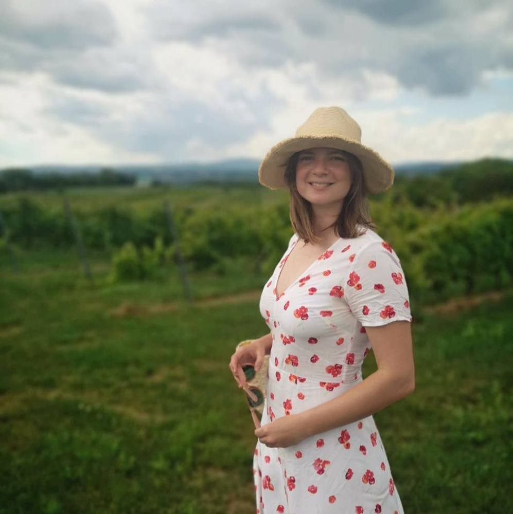 Meet your Posher, Maria